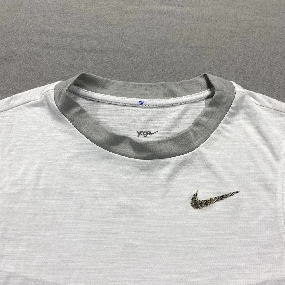 Nike Yoga Girls Tank Top Shirt Youth Medium White‎ Dri-Fit Lightweight Girls